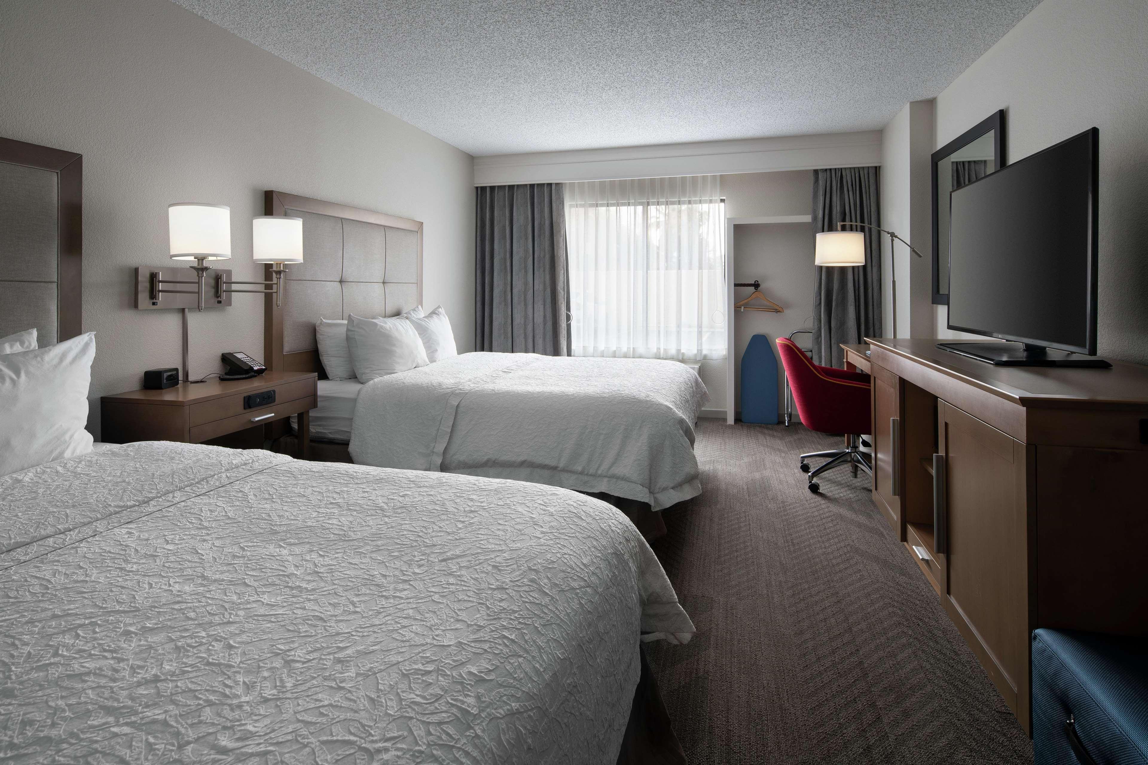 Hampton Inn & Suites Anaheim Garden Grove Bagian luar foto