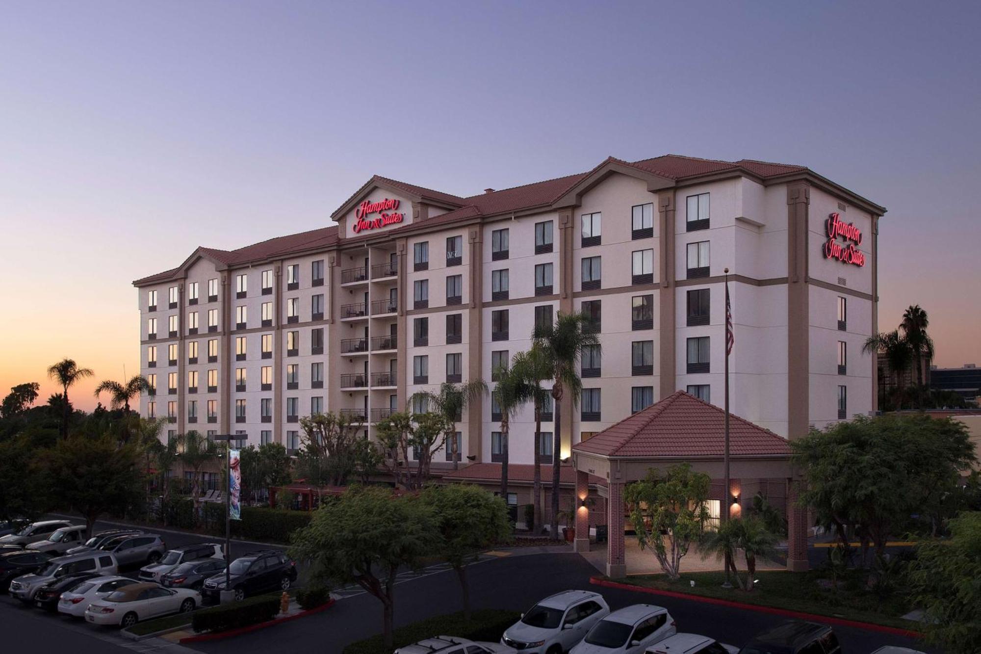 Hampton Inn & Suites Anaheim Garden Grove Bagian luar foto