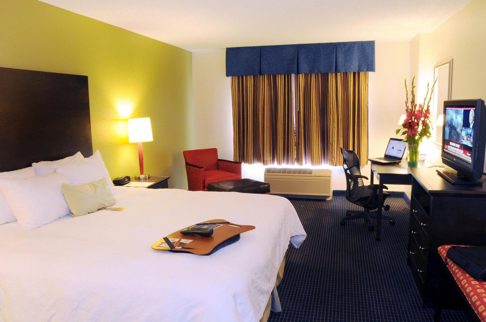 Hampton Inn & Suites Anaheim Garden Grove Bagian luar foto
