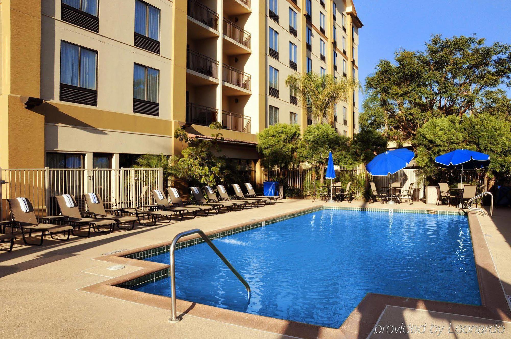 Hampton Inn & Suites Anaheim Garden Grove Bagian luar foto